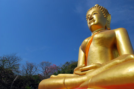 Big statue image of buddha meditation at Angthong,Thailandの写真素材