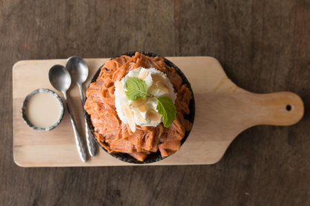 Close up  Tea Shaved Ice (bingsu).の写真素材