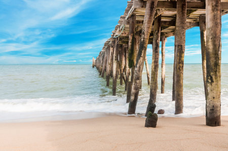 Wooden jetty at beauty beach in Thailand Asiaの写真素材
