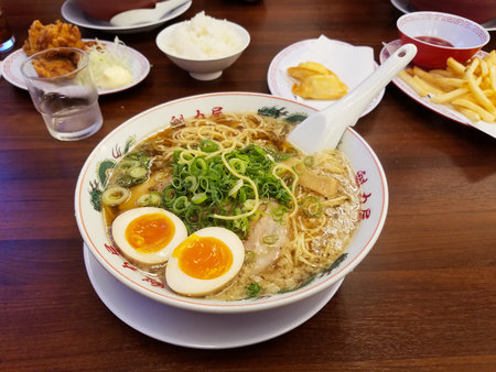 A well-displayed bowl of ramenの写真素材