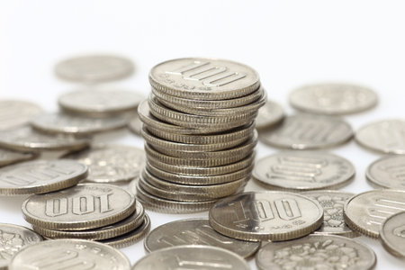 100 Yen Japanese coins