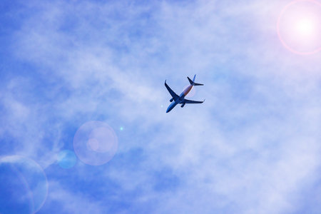 a plane that flies without a break with people and luggage