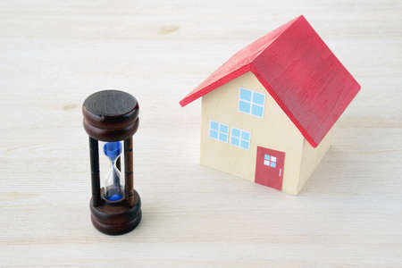 House and hourglass