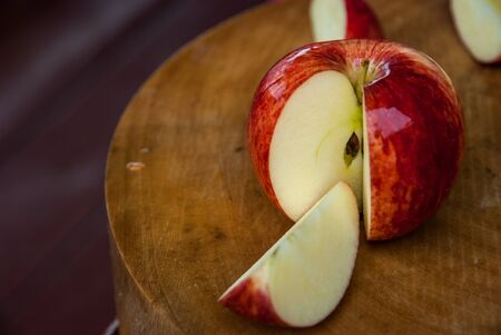 sliced apple,  ready to eatの写真素材