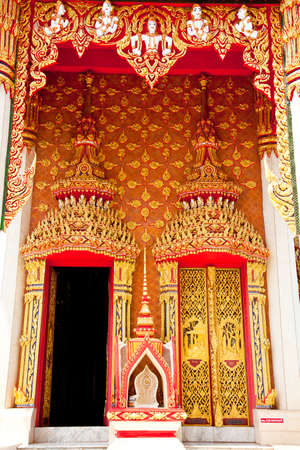 TRADITIONAL THAI STYLE BUDDHIST TEMPLE WINDOW, KANCHANABURI, THAILAND