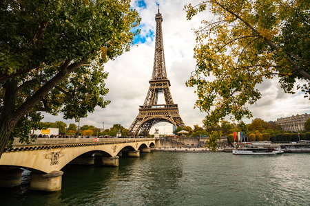 Paris, France - Oct25, 2015 : Visitors walking on the bridge to the Eiffel Tower in Paris, Franceのeditorial素材