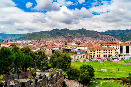 CUSCO, PERU - JANUARY 26, 2016 : View of the city of Cusco from the Convent Santo Domingo in Peruのeditorial素材