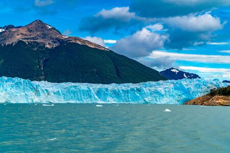 View of the Perito Moreno Glacier on Argentina Lake in the Los Glaciares National Park, Argentinaの写真素材