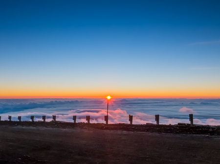 Sunrise at Mauna keaの写真素材