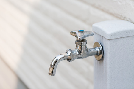 Water tap