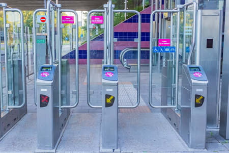 entrance of railway station in Amsterdamのeditorial素材