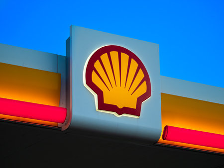 Regensdorf, Switzerland - June 6, 2022: The Shell plc group is one of the worlds largest mineral oil and natural gas companies.のeditorial素材