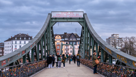 Frankfurt am Main, Germany - January 30, 2023: The Eiserner Steg is a pedestrian bridge from 1868 over the river Main in Frankfurt.のeditorial素材