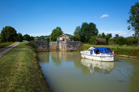 Pouillenay, France - August 9, 2023: The Burgundy Canal - Canal de Bourgogne crosses the entire Cote dOr department from the Saone to the Yonne.のeditorial素材