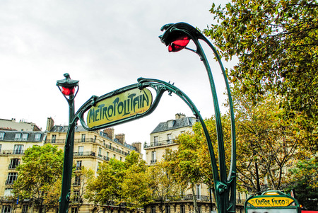 Metro station sign in a Beautiful street in Parisのeditorial素材