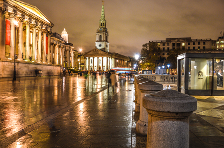 central London during rainy eveningのeditorial素材