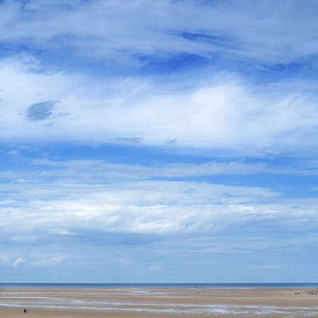 square composition of sea and skyの写真素材