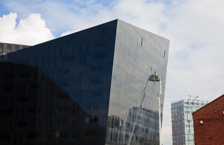 Liverpool, window cleaning on a negative incline