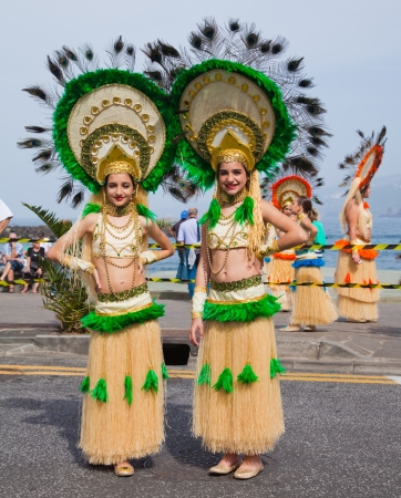 PUERTO DE LA CRUZ, SPAIN - February 16: participants prepare and assemble for the main carnival parade on February 16, 2013 in Puerto de la Cruz, Tenerife, Spainのeditorial素材