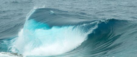 powerful ocean waves breaking natural background