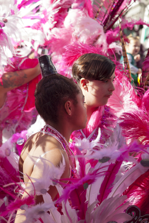 Las Palmas de Gran Canaria, Spain - March 04: Participants and viewers enjoy  Main Carnival Parade, March 4, 2017  in Las Palmas de Gran Canaria, Spainのeditorial素材