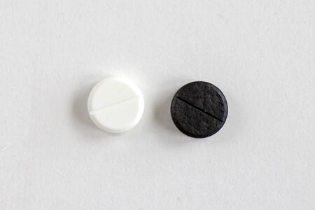Medicine and drugs, antibiotics and corona virus protection, viruses, ill, and drug capsules, indoor, studio shotの写真素材