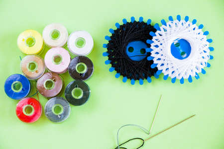 sew set, sew things, needle and saw and other things