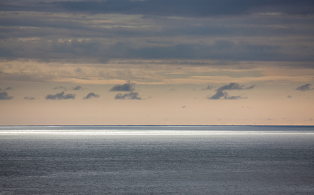 relaxing view of the horizon stretching across the pacific ocean in Uvita, Costa Ricaの写真素材