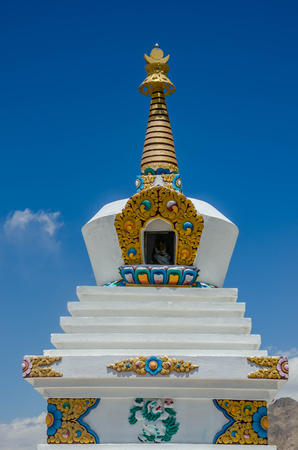 White stupa in the background Shey Palace in Ladakh region, Leh, India.のeditorial素材
