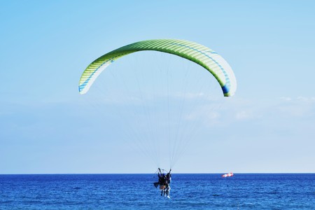 Paraglidingの写真素材
