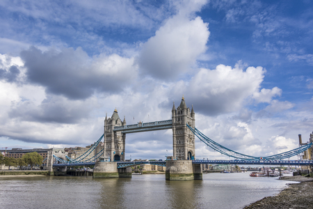 Tower Bridge on a cloudy day in London, UK.の写真素材