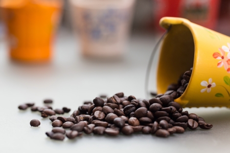 Brown coffee beans, close-up of coffee beans for textureの写真素材