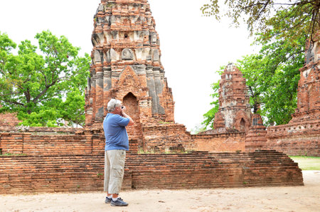 AYUTTHAYA THAILAND -MAR 26: Tourist visits Wat Chaiwatthanaram in Ayutthaya Thailand on March 26 2015. Wat Chaiwatthanaram is a Buddhist temple on the west bank of the Chao Phraya River.のeditorial素材
