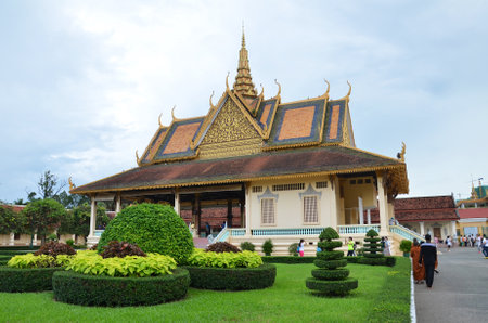 PHNOM PENH, CAMBODIA - OCT 22, 2016: The Royal Palace is a complex of buildings which serves as the royal residence of the king of Cambodiaのeditorial素材