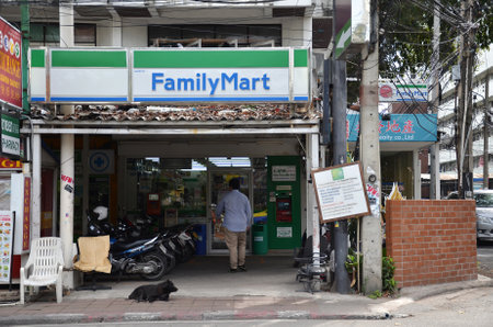 PATTAYA, THAILAND - 22 NOV, 2016: Family Mart twenty four hour convenience store located in Pattaya, Thailandのeditorial素材