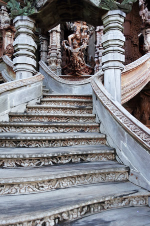 PATTAYA, THAILAND - 20 NOV, 2016: Sanctuary of Truth located in Pattaya. Sanctuary of Truth is an all-wood building filled with sculptures based on traditional Buddhist and Hindu motifs.のeditorial素材