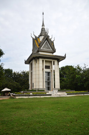 PHNOM PENH, CAMBODIA - OCT 22, 2016: Collection of skulls and bones are keep inside this building in Killing Field.のeditorial素材
