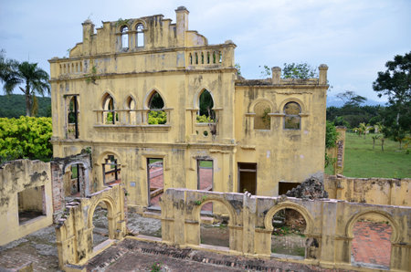 IPOH, MALAYSIA- 29 DEC, 2016: Kellie's Castle is a castle located in Batu Gajah, Malaysia. The unfinished, ruined mansion, was built by a Scottish planter named William Kellie Smithのeditorial素材