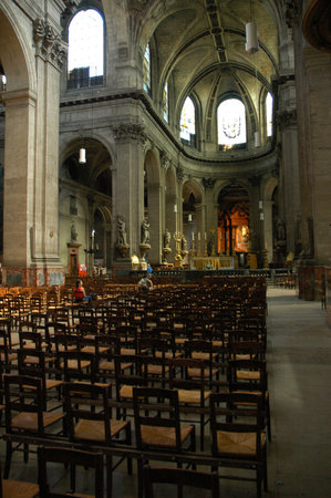 PARIS, FRANCE-JUL 23, 2018: Interiors and architectural details of Saint Sulpice church in Paris, France.のeditorial素材