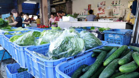 JOHOR BAHRU, MALAYSIA- 14 FEB, 2019: Wet market and unidentified customers located in Johor Bahru, Malaysiaのeditorial素材