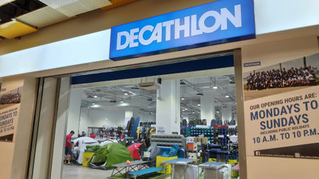 SINGAPORE- 21 APR, 2019: Logo and sign of Decathlon shop at Singapore. Decathlon S.A. is a French sporting goods retailerのeditorial素材