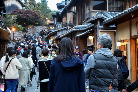 Kyoto, Japan- 24 Nov, 2019: Unidentified people stroll Ninenzaka street in Higashiyama. Higashiyama has Gion and Kiyomizu temple and is one of the most visited historic area in Japan.のeditorial素材