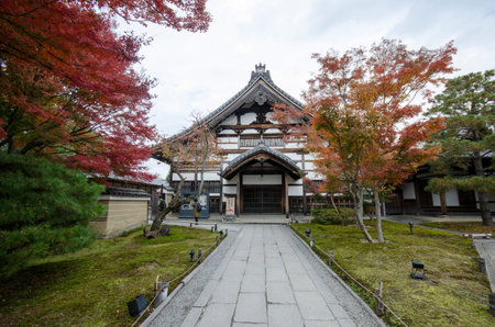 Kyoto, Japan- 27 Nov, 2019: People visit Kodaiji temple gardens in Kyoto Japan. Kodaiji is a temple of the Rinzai school of Zen Buddhism in Higashiyama-ku, Kyotoのeditorial素材