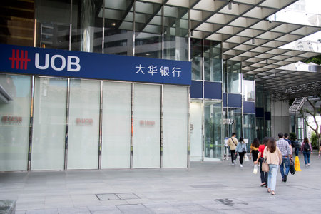 Singapore- 20 Nov, 2020: UOB United Overseas Bank is a major banking organisation headquartered in Singapore founded in 1935.のeditorial素材