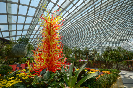 Singapore- Sep 9, 2021: Inside view of the Flower Dome at Gardens ny the Bay, Singaporeのeditorial素材