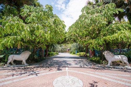 Singapore- Sep 9, 2021: Two lions sculptures at the entrance of Indian Garden at Garden by the Bay, Sinapore.のeditorial素材