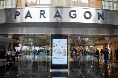 Singapore- 22 Oct, 2022: The Paragon Shopping mall on Orchard road. Paragon is an 18 story upmarket shopping centre on Orchard Road.のeditorial素材