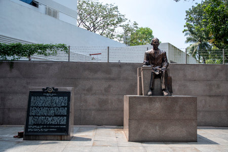 Manila, Philippines-14 Oct 2023: Apolinario Mabini Monument and Historical Marker in Manila. Apolinario Mabini y Maranan was a Filipino revolutionary leader, educator, lawyer, and statesmanのeditorial素材