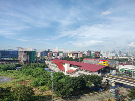 Manila, Philippines- 17 Oct 2023: Under-construction Redemptorist Station in Manila. It is part of LRT extension for Yellow line.のeditorial素材