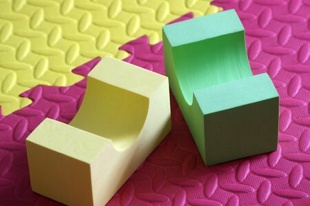 Toys for children is to point to the game with items.